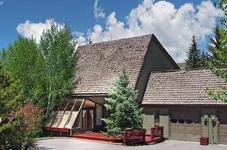 95 Riverside Ct