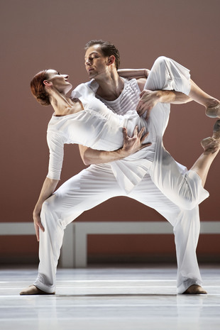 Royal Swedish Ballet - Desislava Stoeva and Andrey Leonovitch in Mauricio Wainrot's "Messiah"