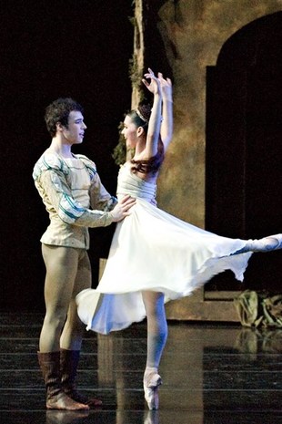 Adiarys Almeida - "Romeo & Juliet" with Cincinnati Ballet/Partner Joseph Gatti
