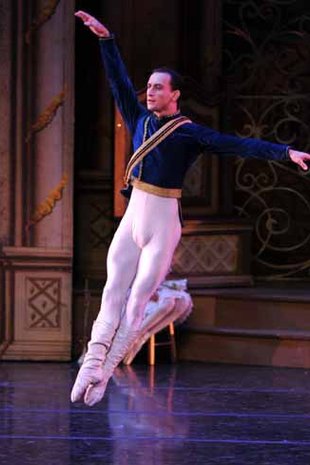George Birkadze - nutcracker