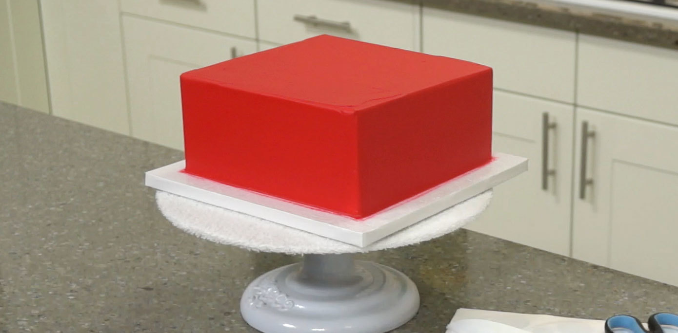 HowTo Airbrush a Plaid Pattern on a Cake