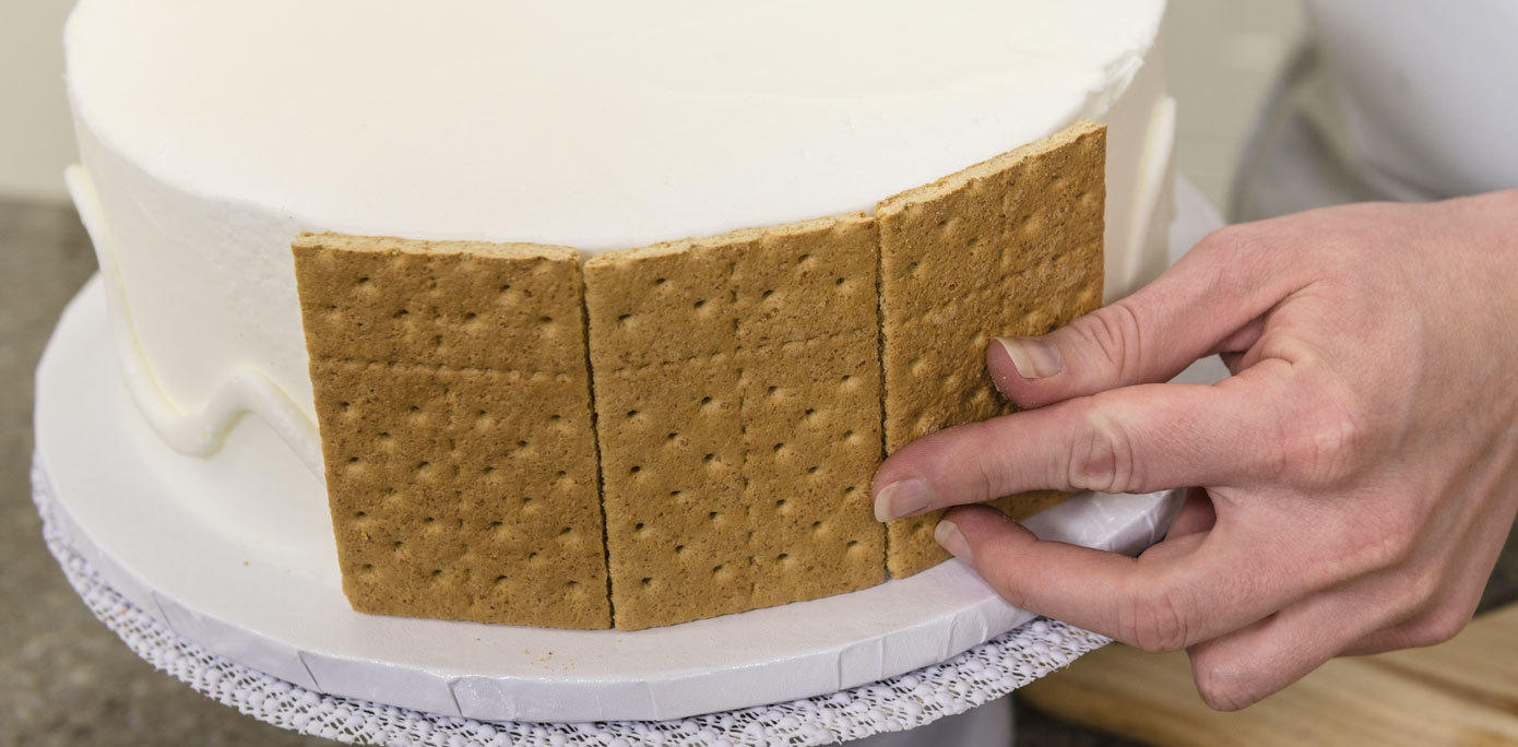 HowTo Make a 2Tier S’mores Camping Cake