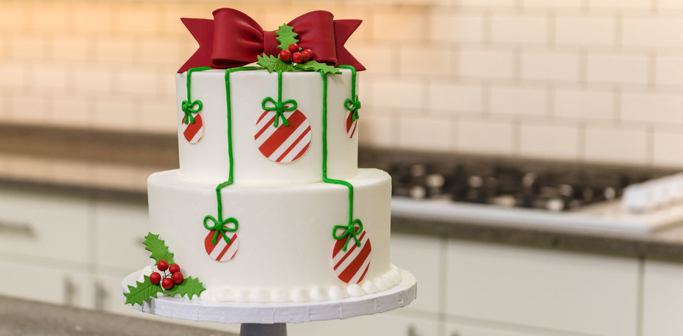 HowTo Make a 2Tier Christmas Ornament Cake