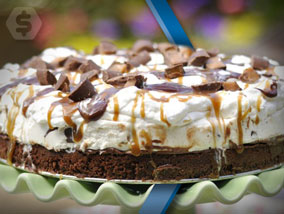 Ver la oferta: TORTA DE BROWNIE con dulce de leche y merengue italiano. Recibí los mejores sabores en tu casa. Envío SIN CARGO en sona sur.