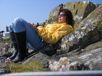 Veronica_on_the_isle_of_iona_2008_213_thumb