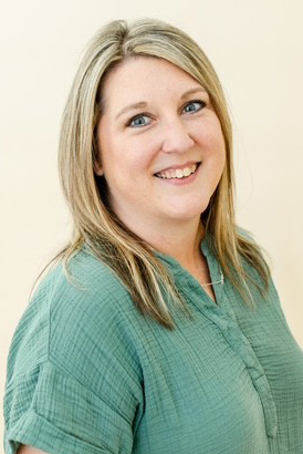 Holly Davis