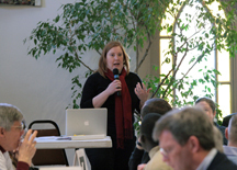 2010Convention Gen-Gen Coultas Amy Coultas addresses clergy and convention deputies