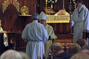 Ordination2010_Paxton Richard Paxton responds to questions from bishop during the ordination service