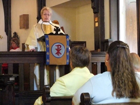 Loescher The Rev. Candyce Loescher preaches