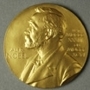 Singermedalsmallerkut_sq_90