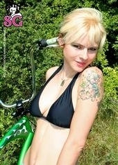 Suicidegirls_poster