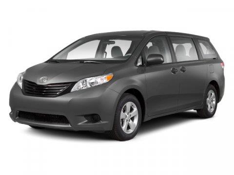Photo of 2012 Toyota Sienna