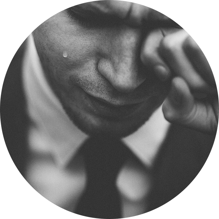 man with Meibomian Gland Dysfunction