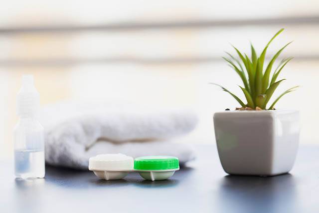 Contacts Still life Ortho k 640x427.jpg