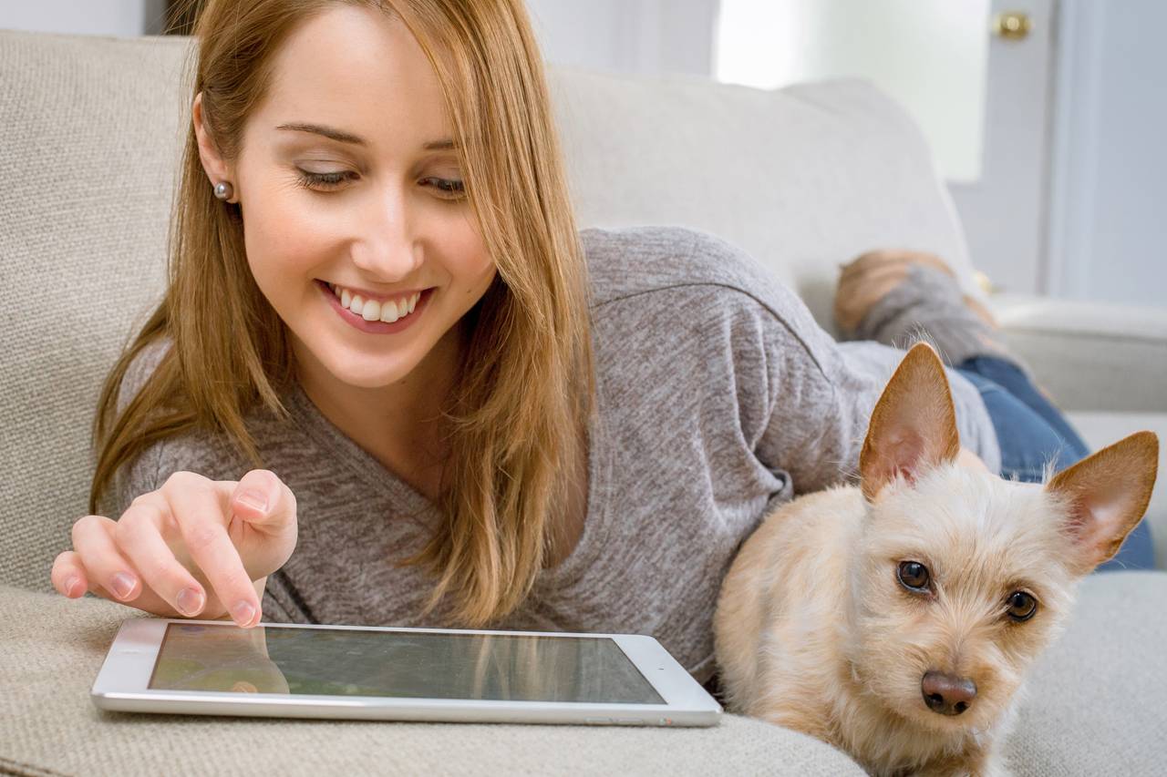 Happy Girl using Ipad 1280 x 853