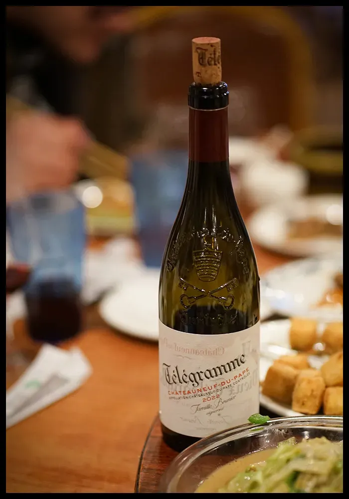 Telegramme at table