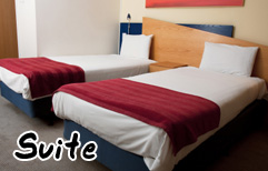 English Lesson - Booking A Hotel Room