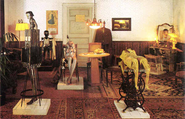 Edward Kienholz, <em>Roxys</em>, 1962. Mixed media, dimensions variable. Copyright Kienholz, Courtesy of L.A. Louver, Venice, California. Edward Kienholz, <em>Roxys</em>, 1962. Mixed media, dimensions variable. Copyright Kienholz, Courtesy of L.A. Louver, Venice, California.