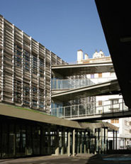 Guillaume Appolinaire Elementary School and Youth Centre