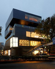 Shopping centre Gyre
