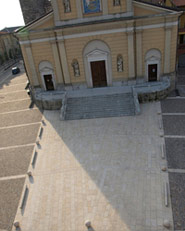 Riqualificazione e arredo urbano di Piazza 15 Martiri. 