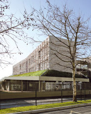 Guillaume Appolinaire Elementary School and Youth Centre