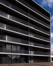 Edifício De Habitação Colectiva Aj99