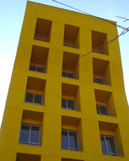 palazzetto giallo