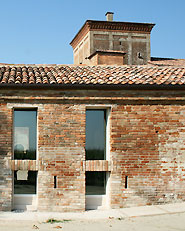 Restauro magazzini a Villa Mensa