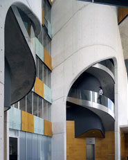 Torre Cube, Puerta de Hierro