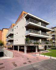 Edificio residenziale in Via delle Scuole
