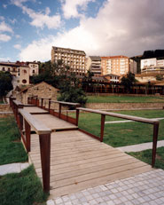 Piscinas climatizadas y Parque del Molin