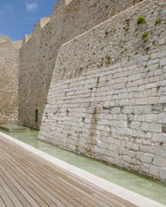 Acondicionamiento ambiental del entorno de las murallas del puerto de  Peñíscola