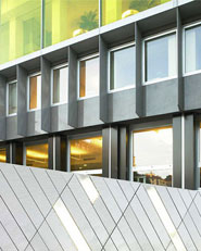 Tiziano, 32 Headquarters