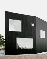 House Tumle
