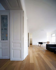 Level apartment