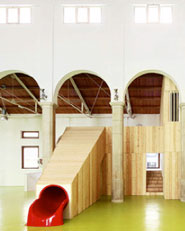 Refurbishment of the old marketplace as a children´s center