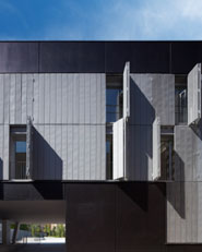 Apartments for older people with services attachments and public parking