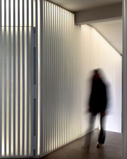 HEADQUARTER - Swiss & Global