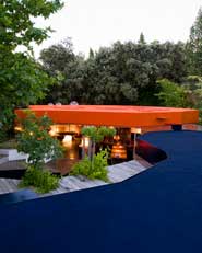 Silicom house