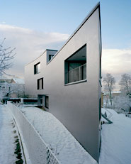 Apartment building in Chailly