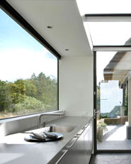 HOUSE N