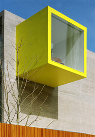 Det_cubo_amarelo_diurna_normal