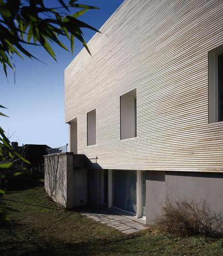 Exterior_view-2_1_large
