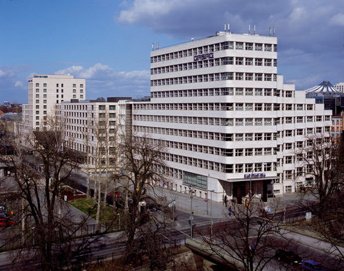 Sqb_fa14_shellhaus_stm_1_large