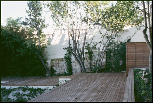 26010017_large