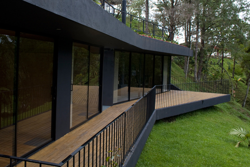Exterior_2_large