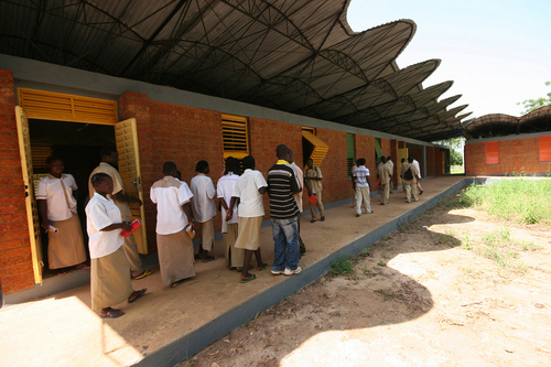 Dano_highschool_2_large
