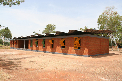 Dano_highschool_5_large