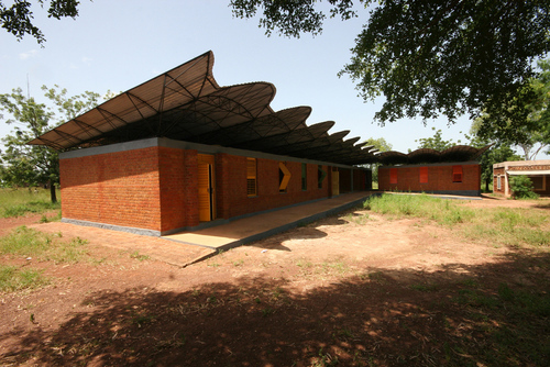 Dano_highschool_6_large
